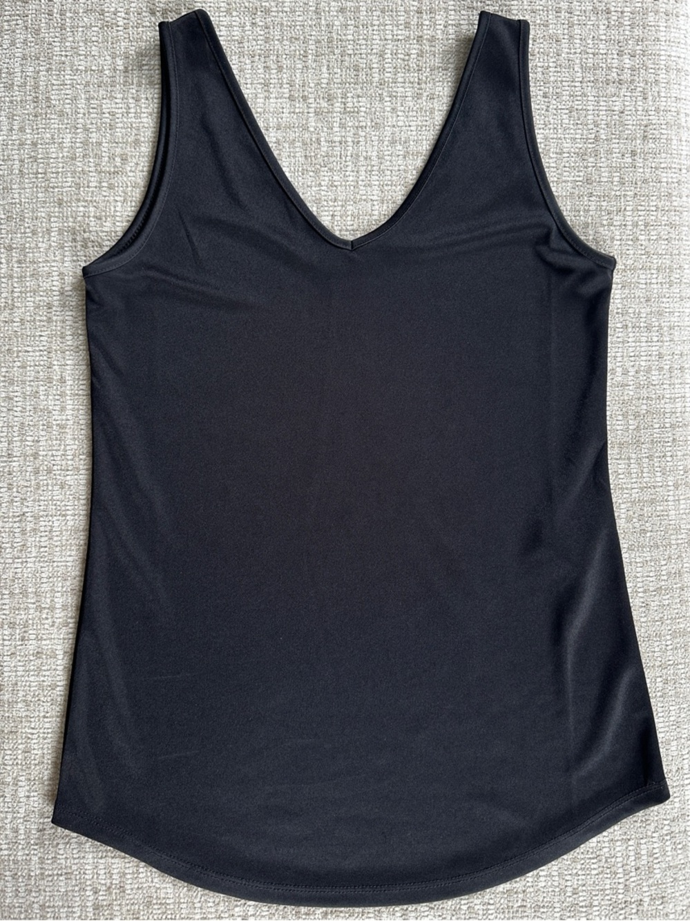 WHBM Reversible Black V-Neck Tank